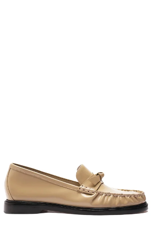 Elegant and refined women's shoe designsClarita Laser Loafer