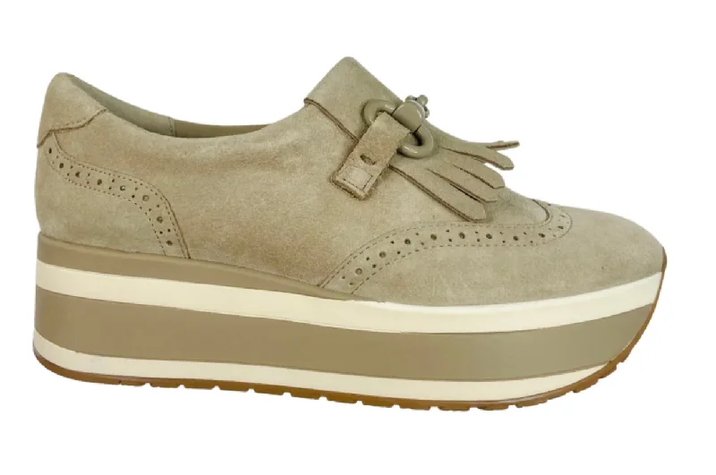 Comfy and stylish women's shoes for everyday comfortDolce Vita Jhax