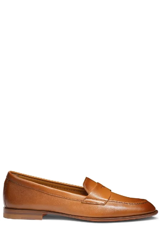Timeless and elegant women's shoe classicsFamed Penny Loafers