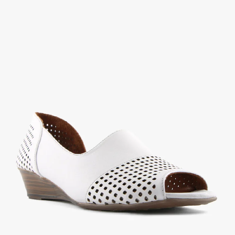 Chic and stylish women's shoes for fashion-conscious womenFAWCETT WHITE