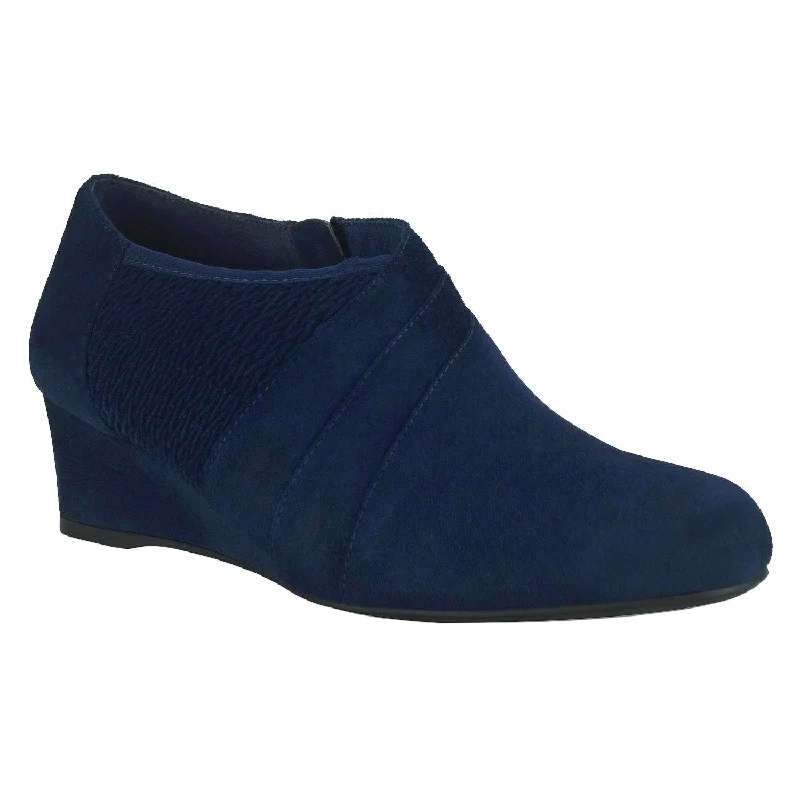Comfy and stylish women's shoes for walkingGinger Wide Width Stretch Wedge Shoetie with Memory Foam