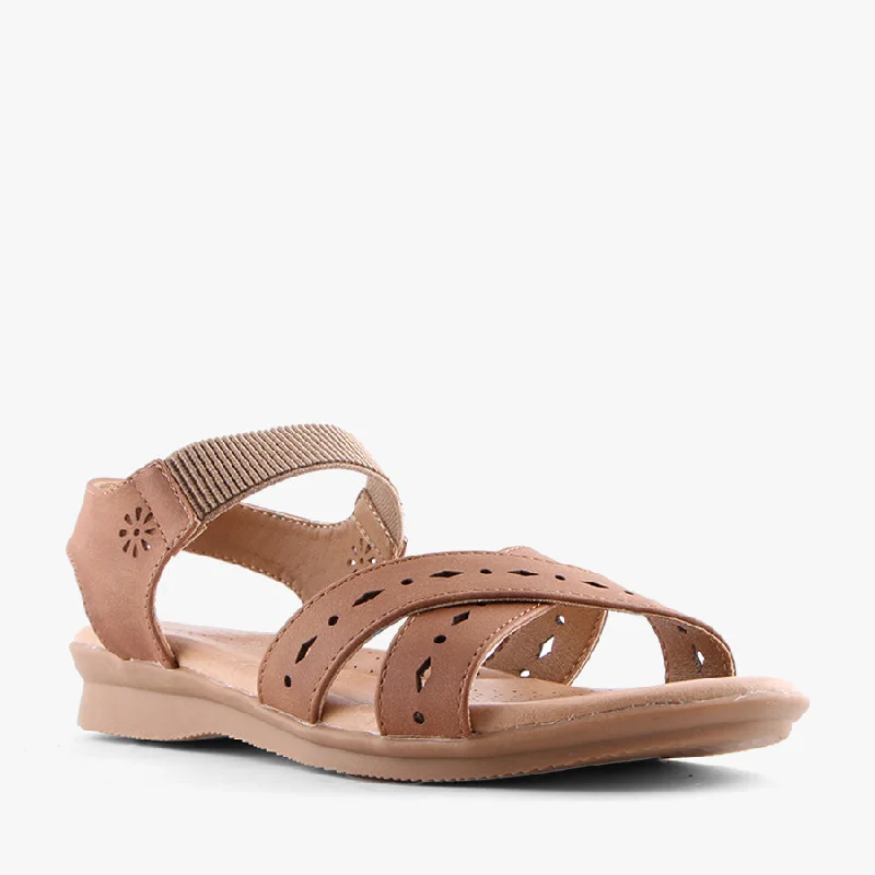 Flattering and stylish women's shoes for petite feetJULIET TAN