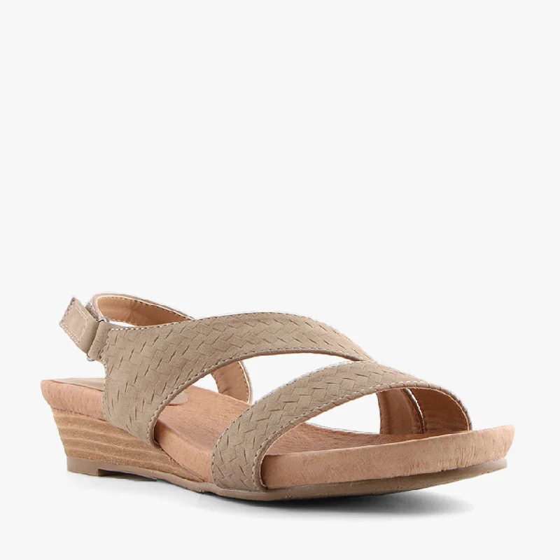 Practical and functional women's footwear solutionsKAY TAUPE