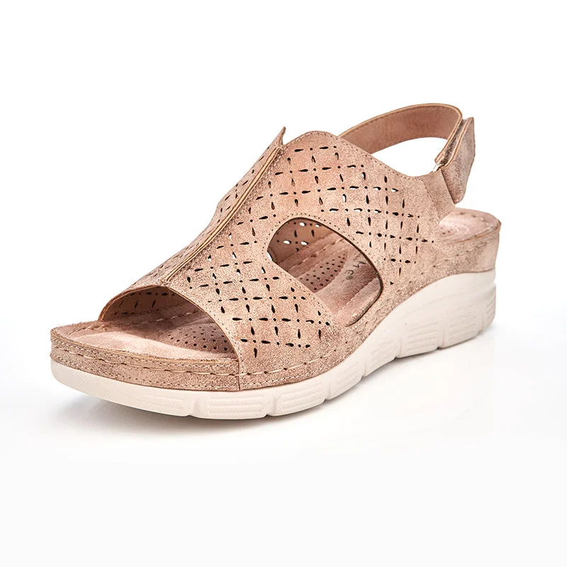 Flattering and stylish women's shoes for petite feetKIKO