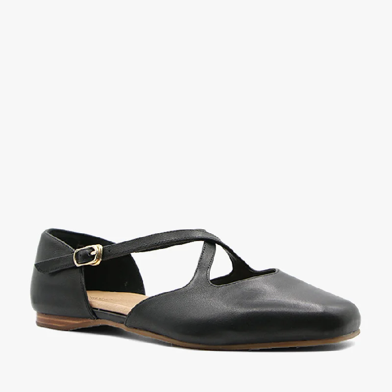 Comfy and stylish women's shoes for everyday comfortKUDOS BLACK