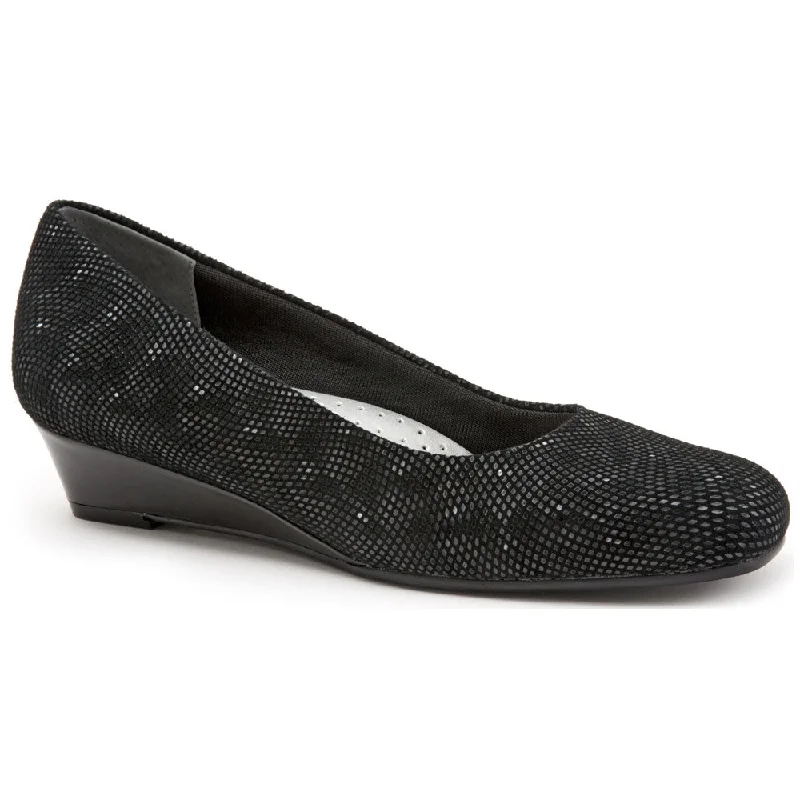 Vibrant and colorful women's shoe collectionsTrotters Lauren Black 3D Patent Suede (Women's)