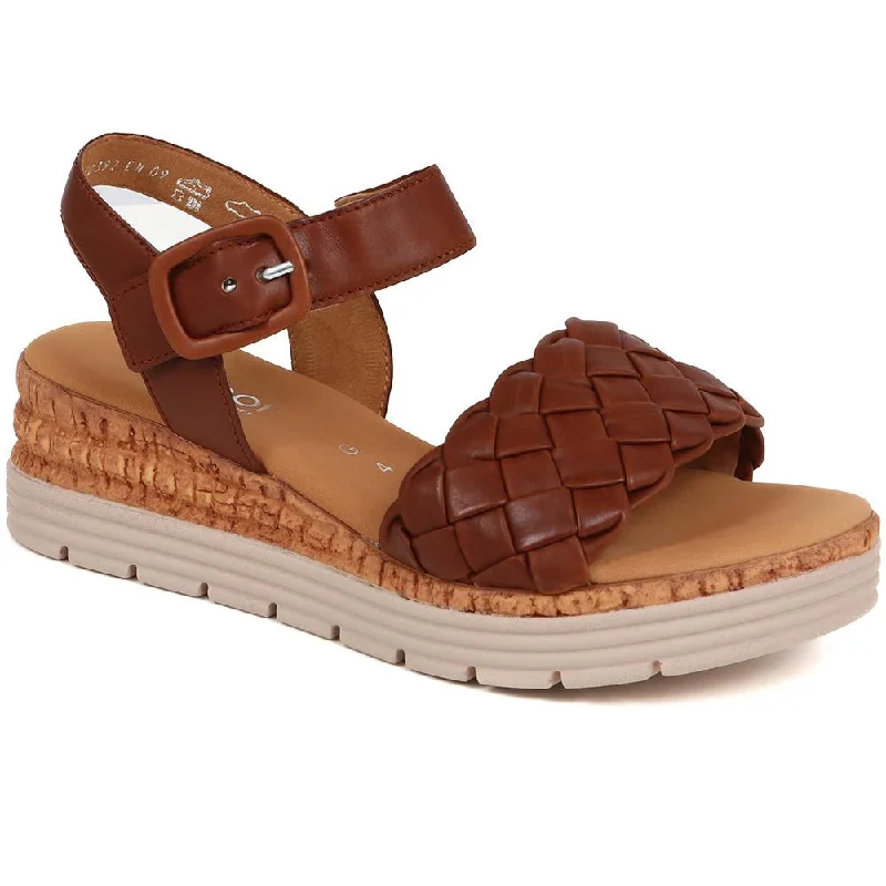 Effortlessly stylish women's shoe choicesLeather Wedge Heeled Sandals  - GAB39503 / 325 081