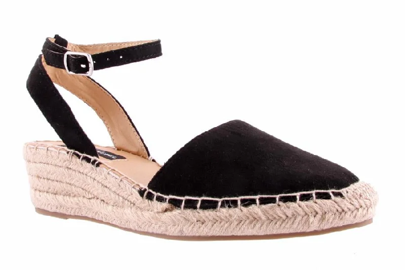 Classic and timeless women's footwear choicesLINNEY BLACK SUEDE