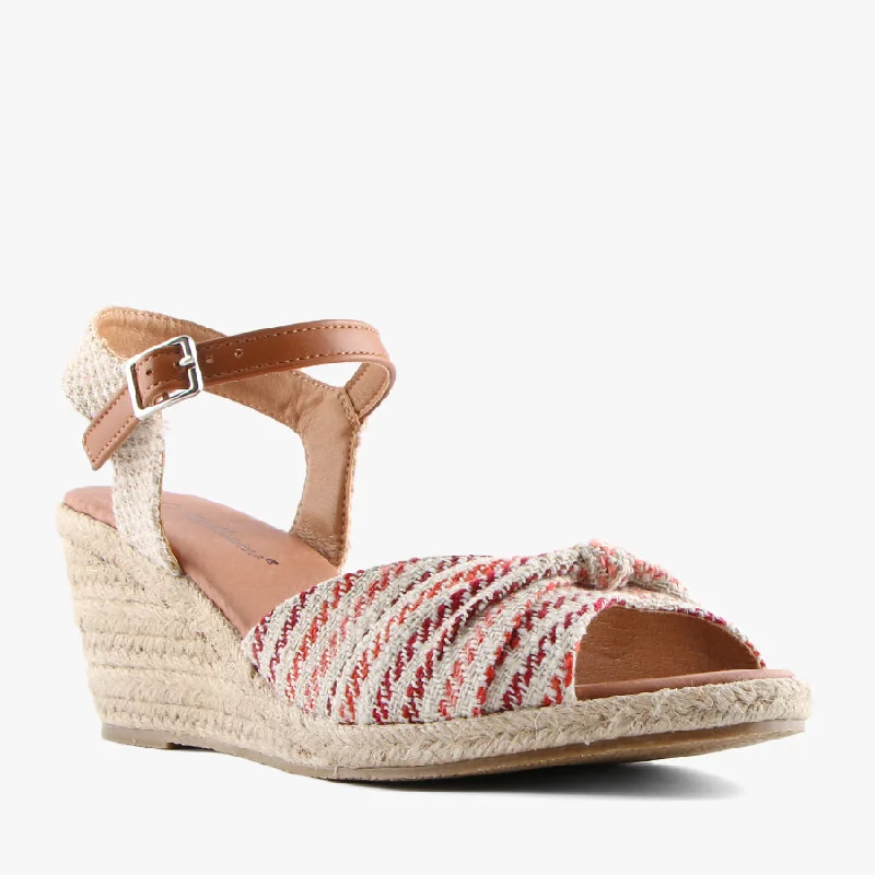 Stunning and eye-catching women's footwearLOU RED