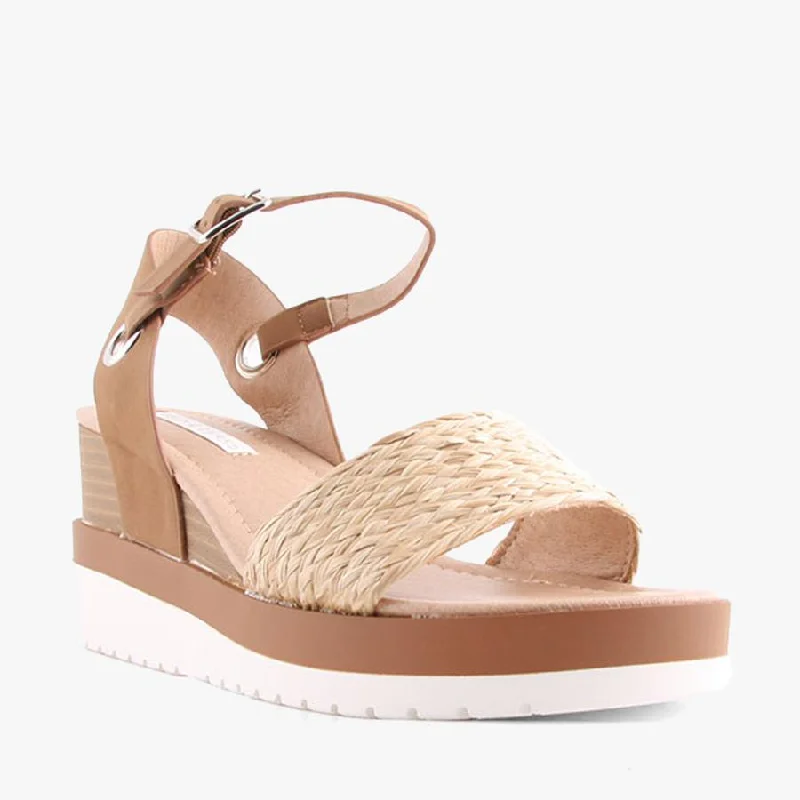 Elegant and sophisticated women's shoes for mature womenLUELLA TAN/RAFFIA