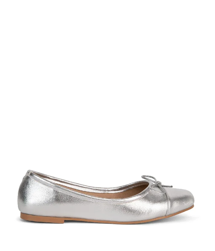 Luxurious and opulent women's shoe optionsMahon Flat in Silver from Matt & Nat