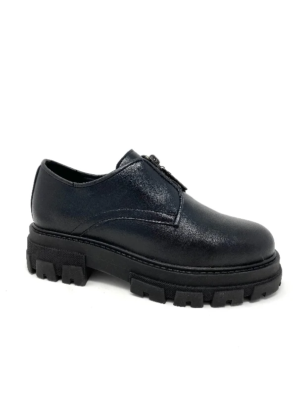 Elegant and refined women's shoe designsPenelope Zip Shoe in Black from Novacas