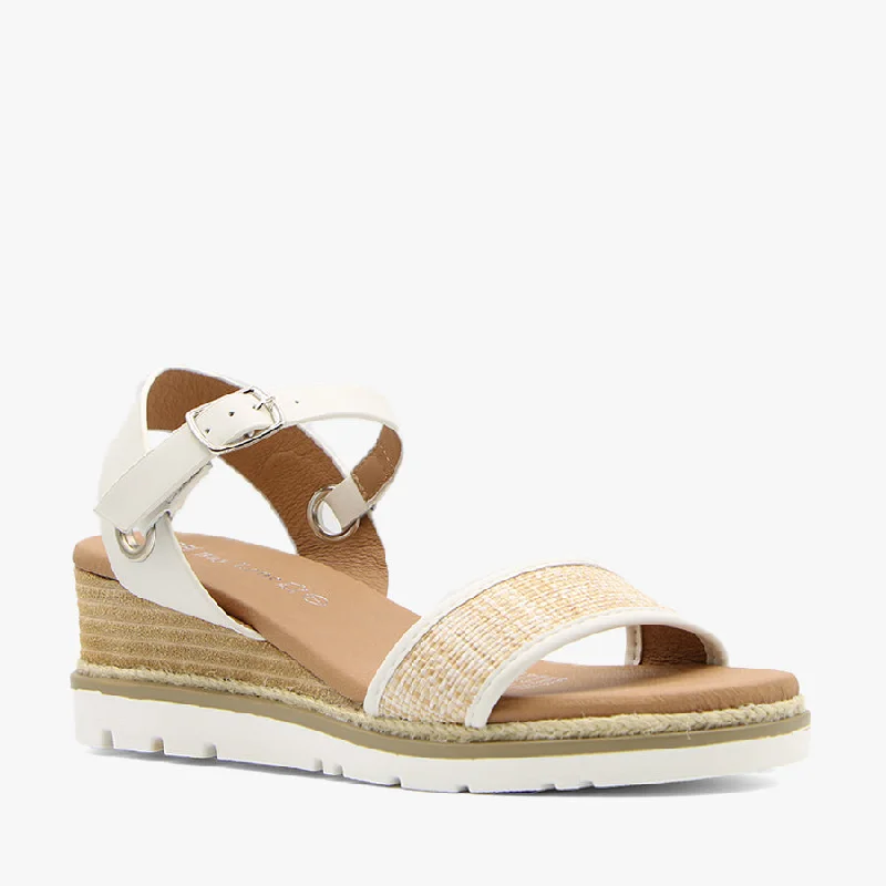 Flattering and stylish women's shoes for petite feetROMANCE ICE