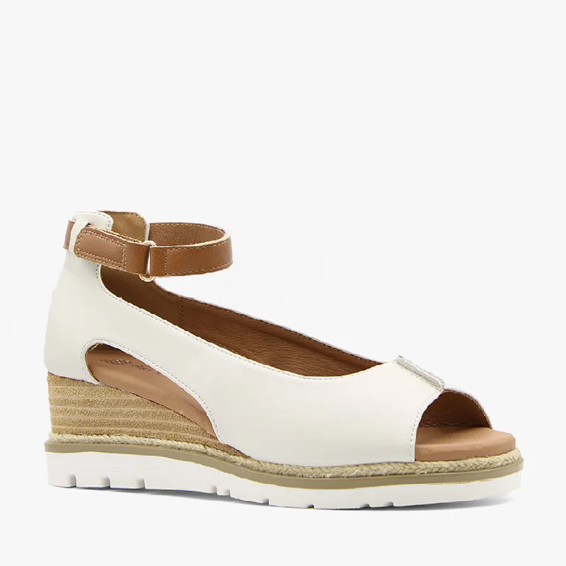 Classic and timeless women's footwear choicesROVE ICE