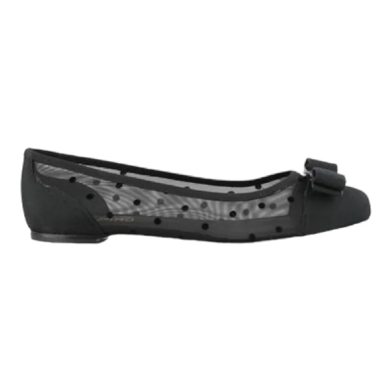 Versatile and stylish women's shoes for city walksSALVATORE FERRAGAMO Varina Dots Women's 707708 Black Flats