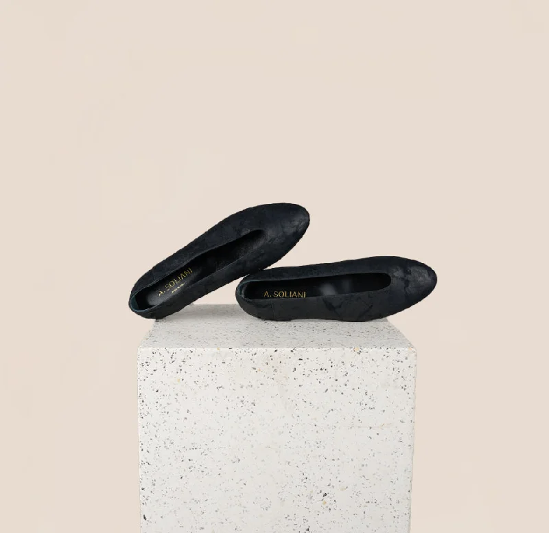 Elegant and classic women's shoes for bridal partiesScala - Black Rock