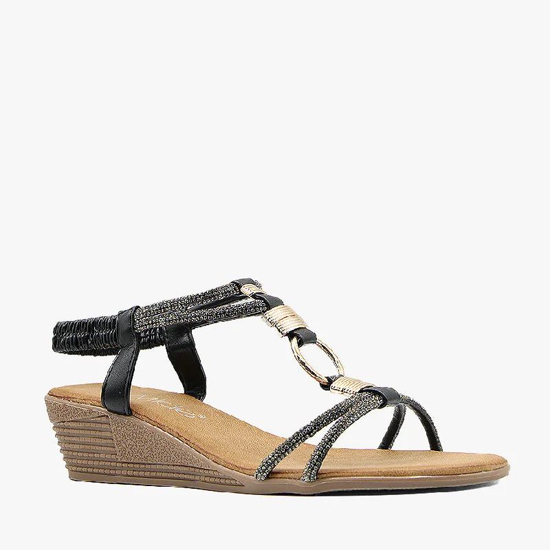 Chic and stylish women's shoes for graduation ceremoniesSELDA BLACK
