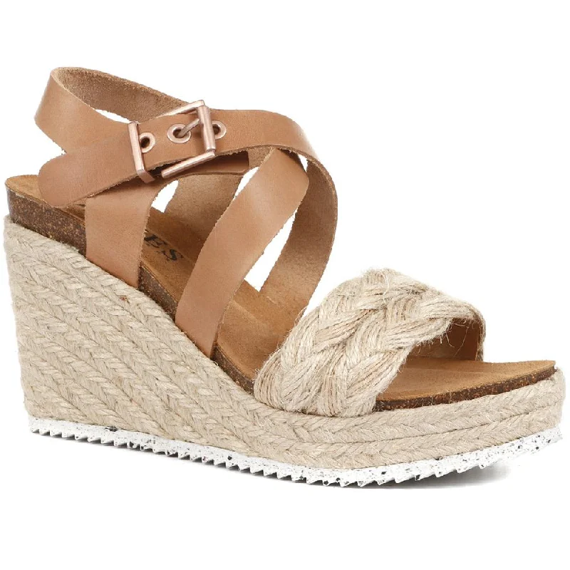 Chic and minimalist women's footwear trendsTamsin Leather Wedge Sandals - TAMSIN / 322 046