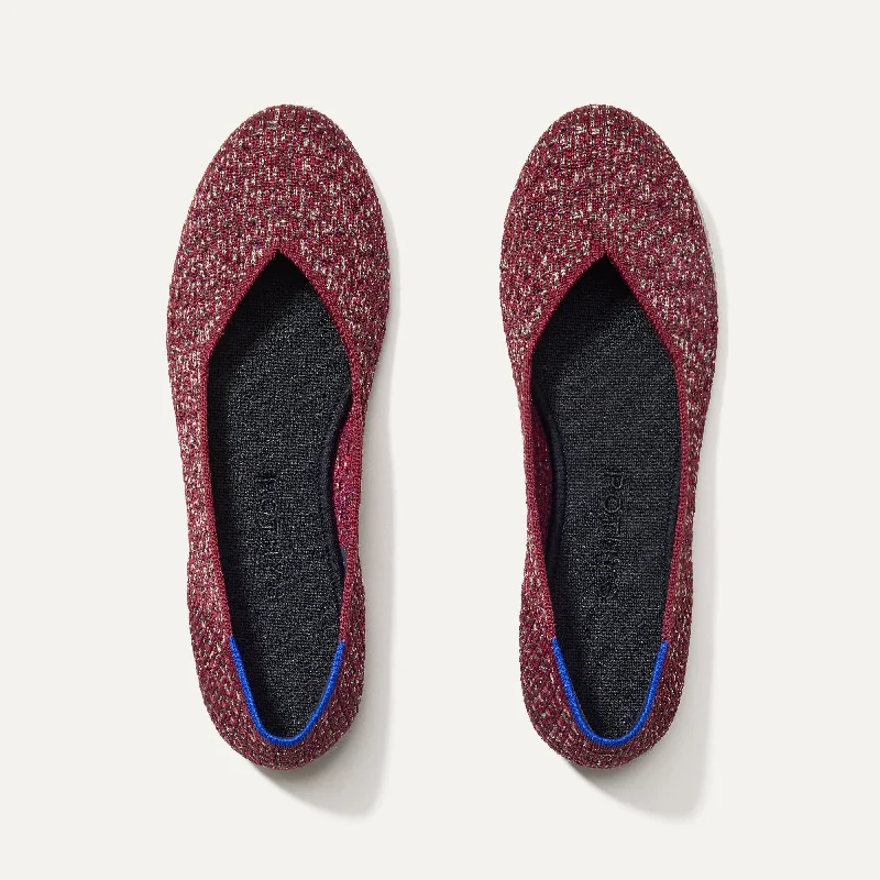 Chic and stylish women's shoes that complement every outfit and occasioThe Flat - Crimson Tweed