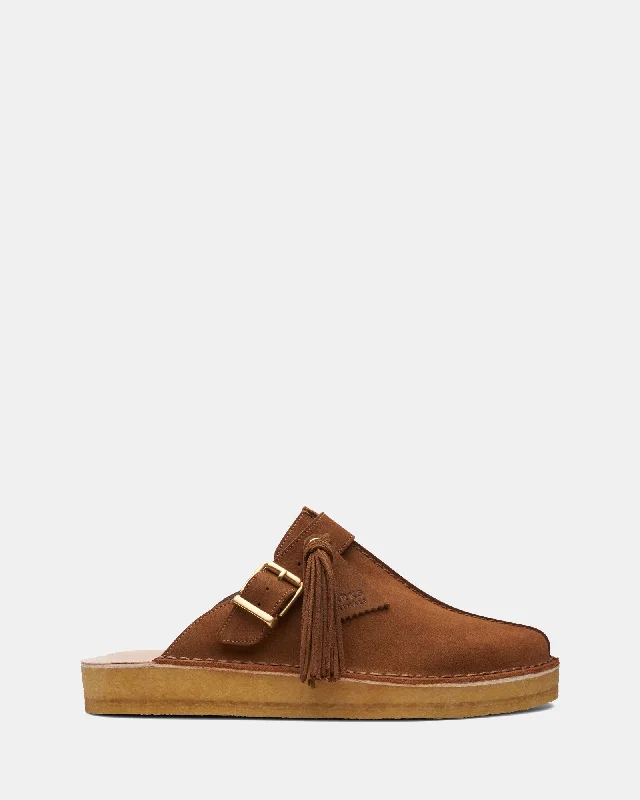 Chic and stylish women's shoes for garden partiesTrek Mule (W) Caramel Suede