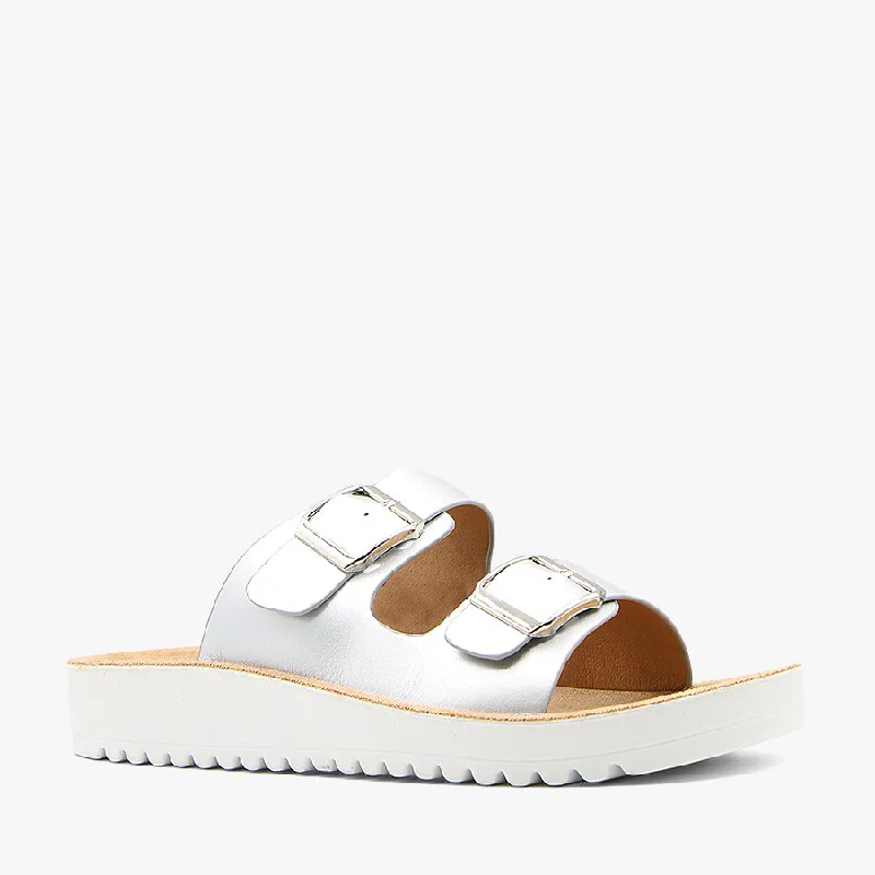 Stylish and comfortable women's shoes for long days at workTRINN SILVER