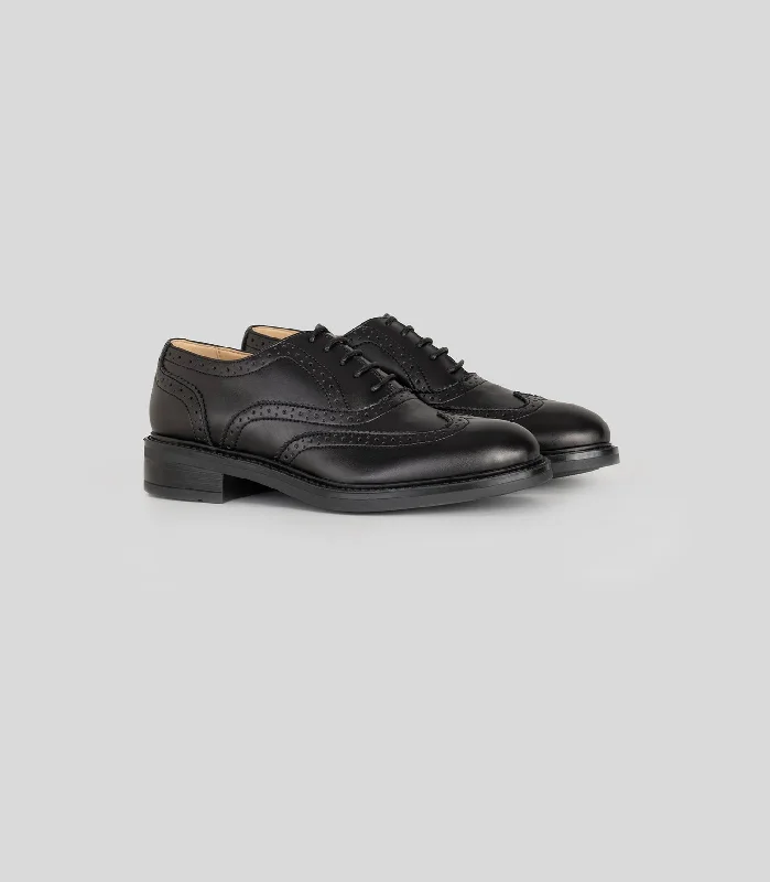 Warm and cozy women's shoes for winterWomen's Brogue in Black from Solari Milano