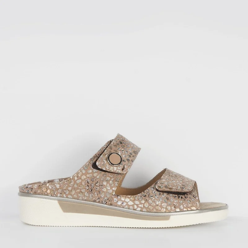 Sleek and modern women's footwear options17448
