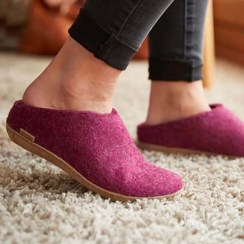 Comfy and stylish women's shoes for lounging around the houseGLERUPS SLIP-ON *Leather Sole Unisex