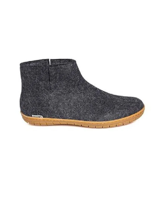 Chic and minimalist women's footwear trendsGLERUPS BOOT, HONEY RUBBER