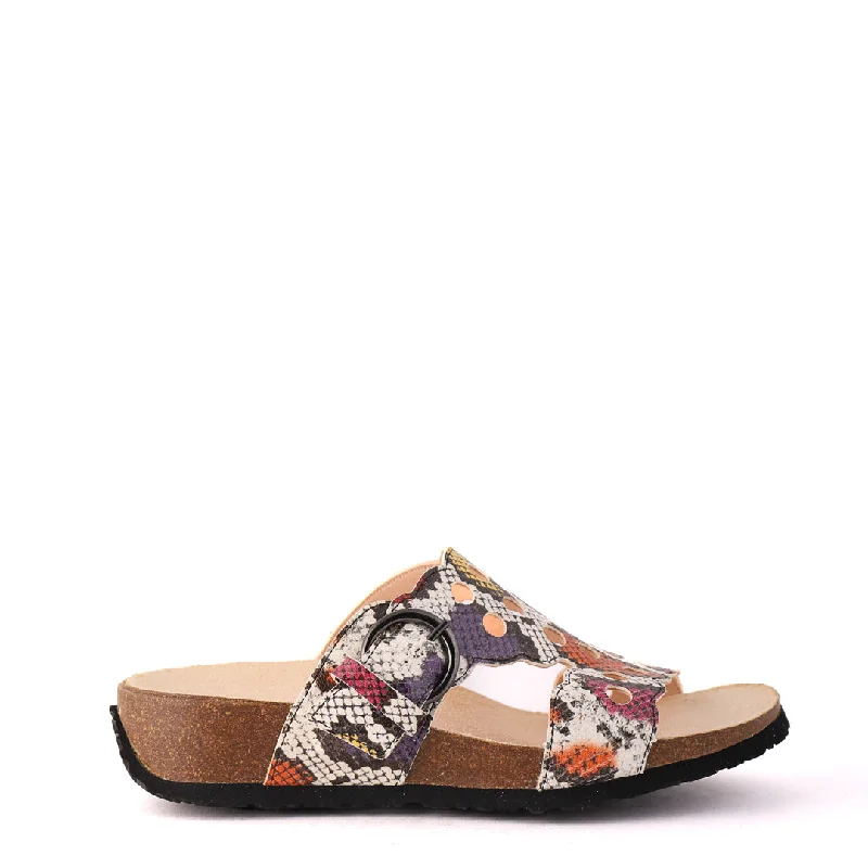 Comfy and casual women's shoes for the weekend86362-99