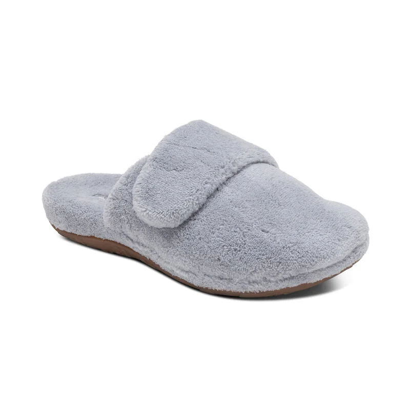Stylish and comfortable women's shoes for long days at workAETREX MANDY GREY