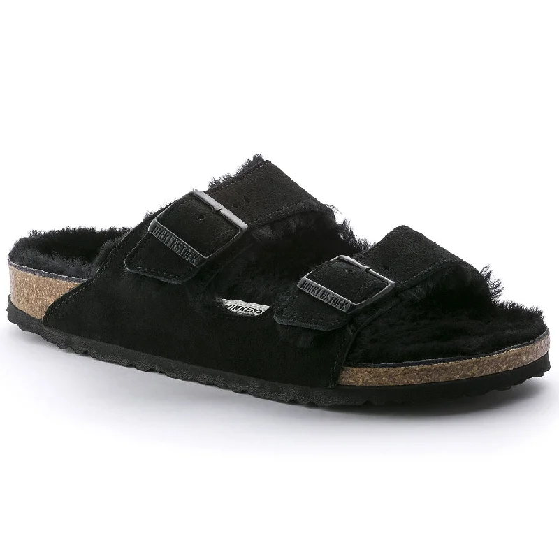 Classic and timeless women's footwear choicesArizona Shearling - Black