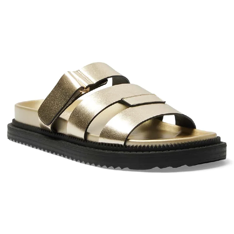 Bold and striking women's shoe fashionsBalmoral Sandal in Gold Smooth Smooth
