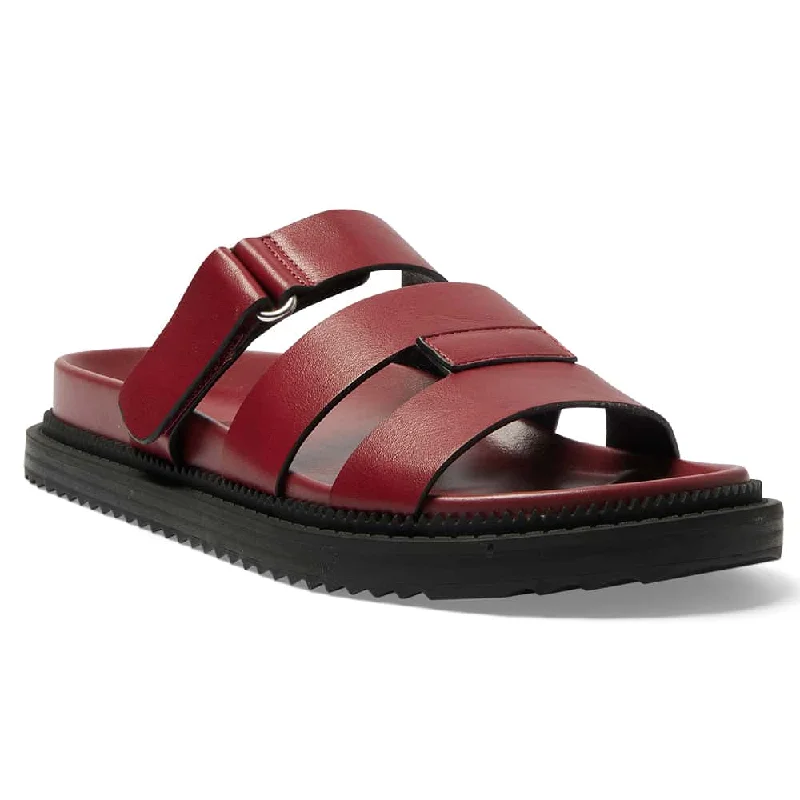 Stunning and glamorous women's shoes for evenings outBalmoral Sandal in Red Smooth
