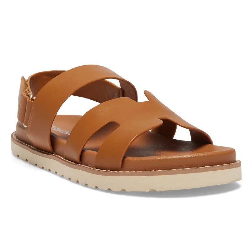 Stunning and eye-catching women's footwearDaisy Sandal in Tan Smooth