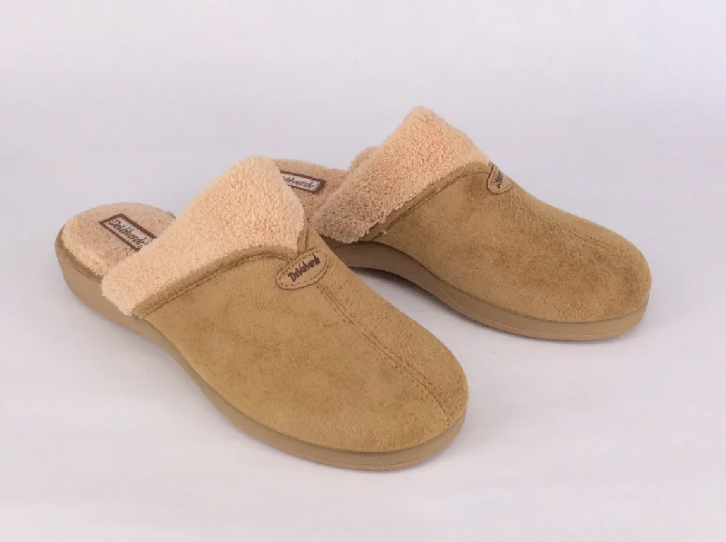Stylish and supportive women's shoes for high archesDeValverde Frisco