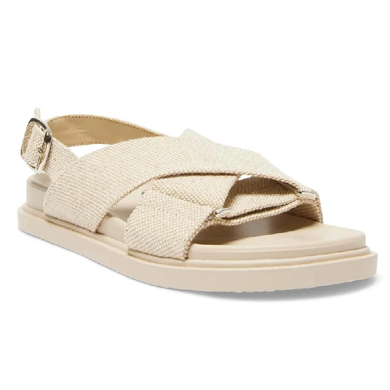 Flattering and stylish women's shoes for petite feetFabian Sandal in Natural Linen
