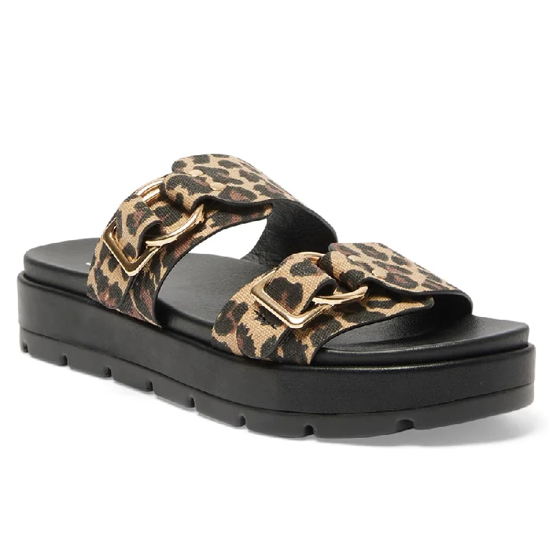 Elegant and sophisticated women's shoes for opera nightsFiction Slide in Animal Fabric