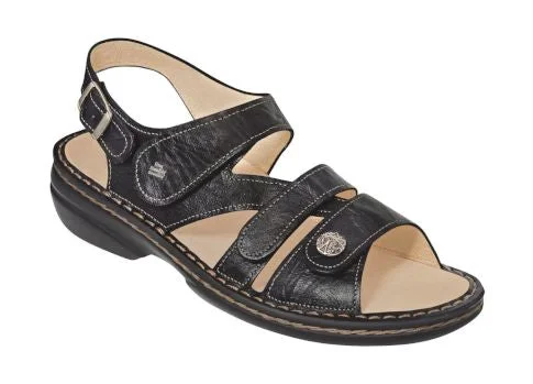Versatile and stylish women's shoes for all occasions and seasonsFINN COMFORT GOMERA BLK
