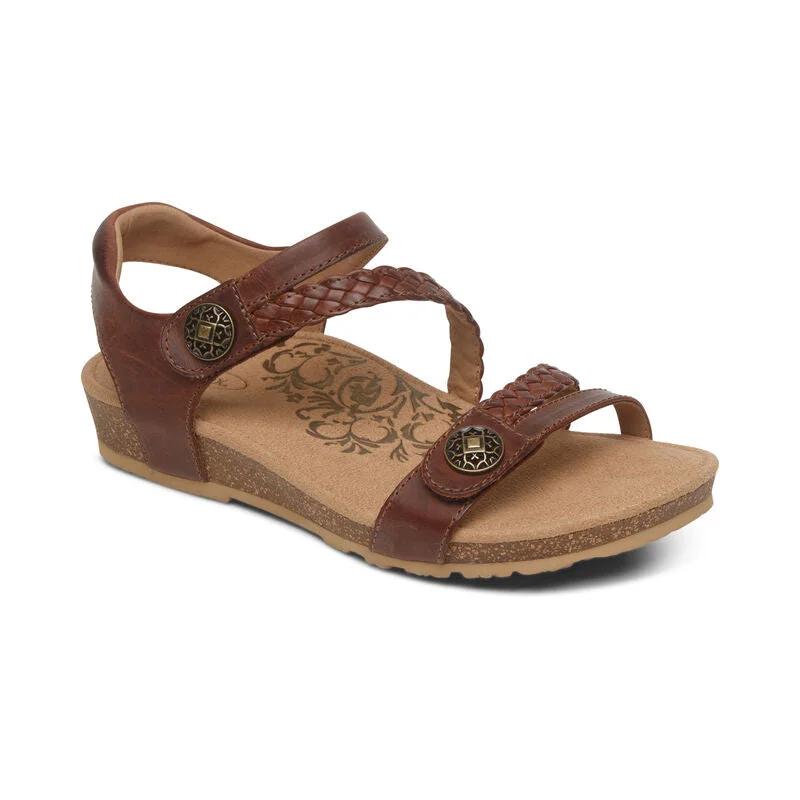 Elegantly crafted women's shoesAETREX JILLIAN WALNUT