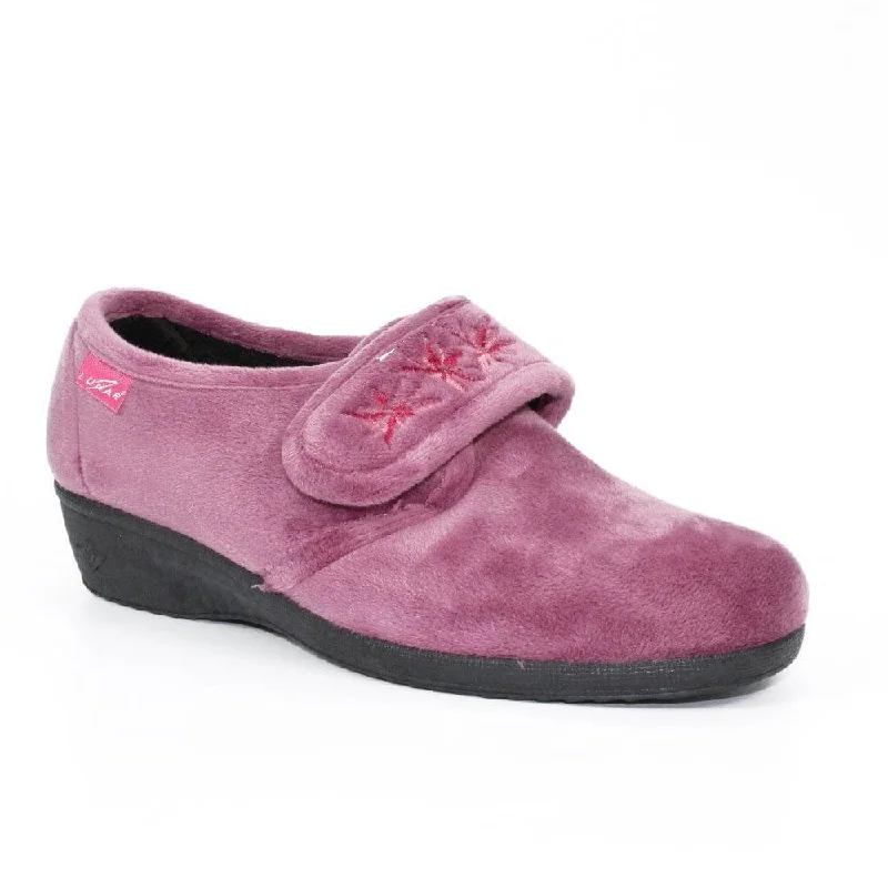 Versatile and chic women's shoes for everyday eleganceLunar Paula