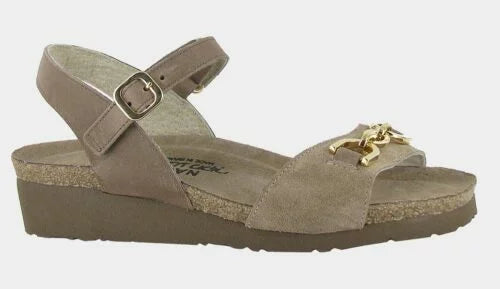 Practical and stylish women's shoes for travelNAOT AUBREY ALMOND