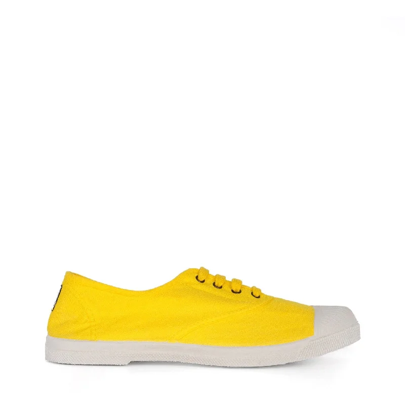 Chic and stylish women's shoes for cocktail partiesNORTH YELLOW