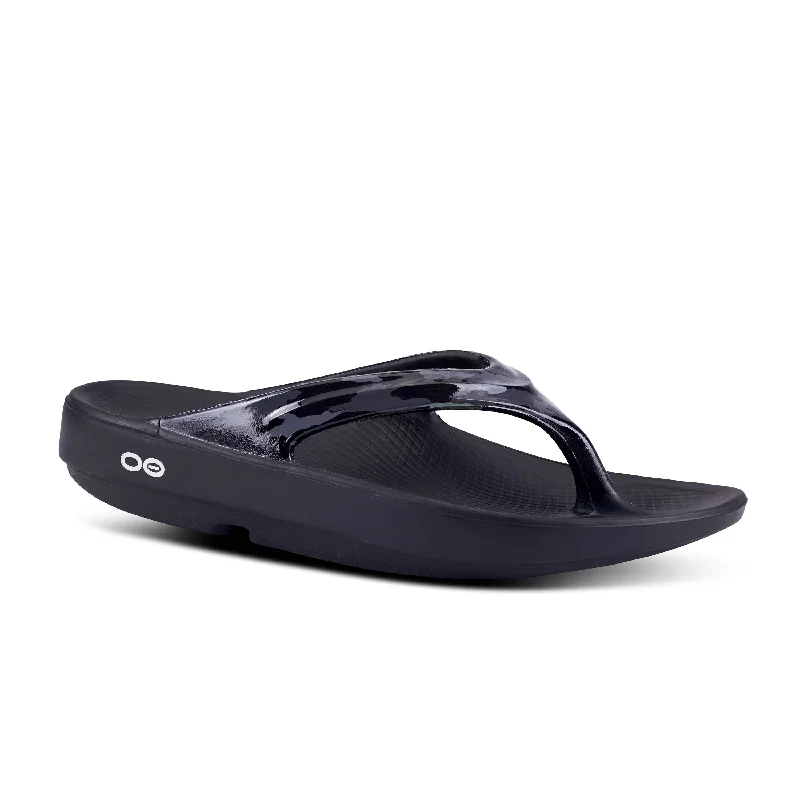 Comfy and stylish women's shoes for everyday comfortOOFOS OOLALA BLACK CAMO