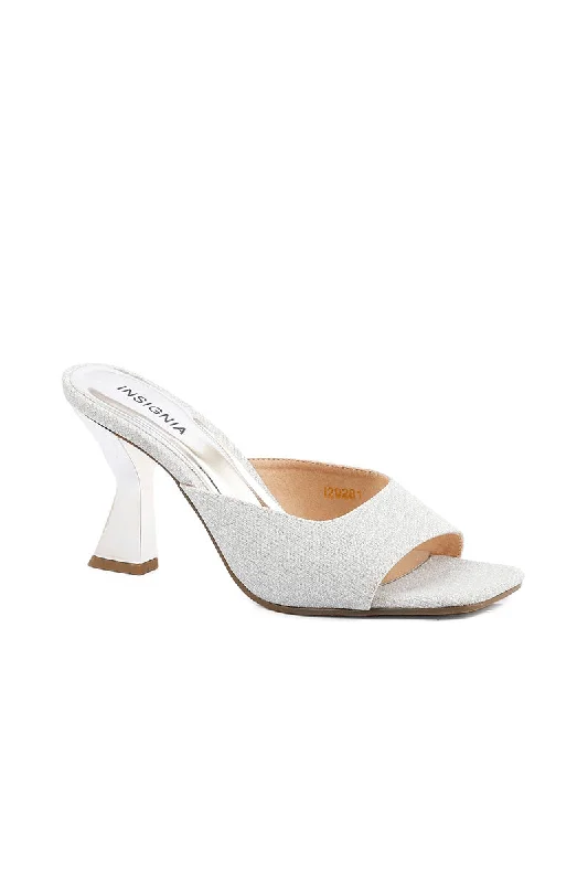 Chic and stylish women's shoes for graduation ceremoniesParty Wear Slip On I29281-Silver