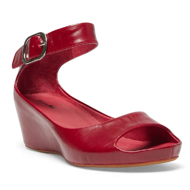 Stunning and glamorous women's shoes for evenings outPippa Wedge in Red Leather