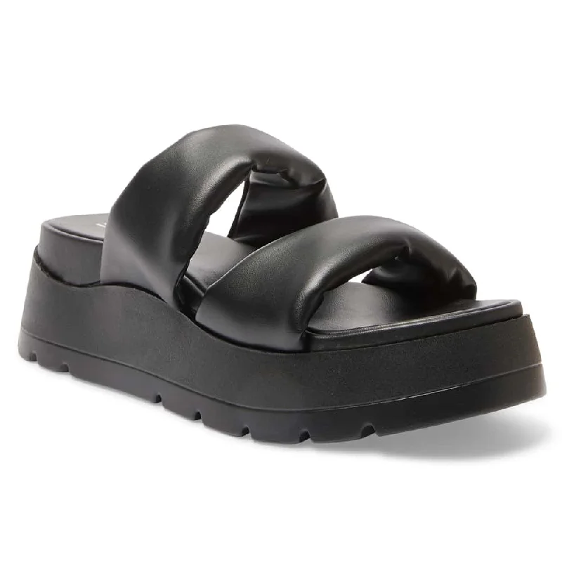 Practical and stylish women's shoes for travelRandwick Slide in Black Smooth