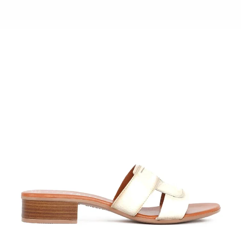 Stylish and comfortable women's shoes for long days at workSTASSI