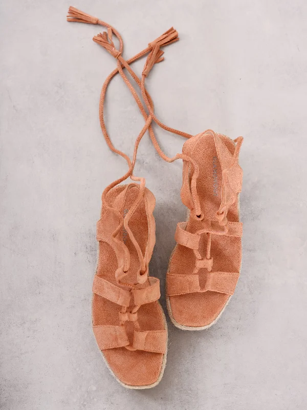 Feminine and dainty women's shoe designsTan Chunky Espadrille Flat Form Sandals