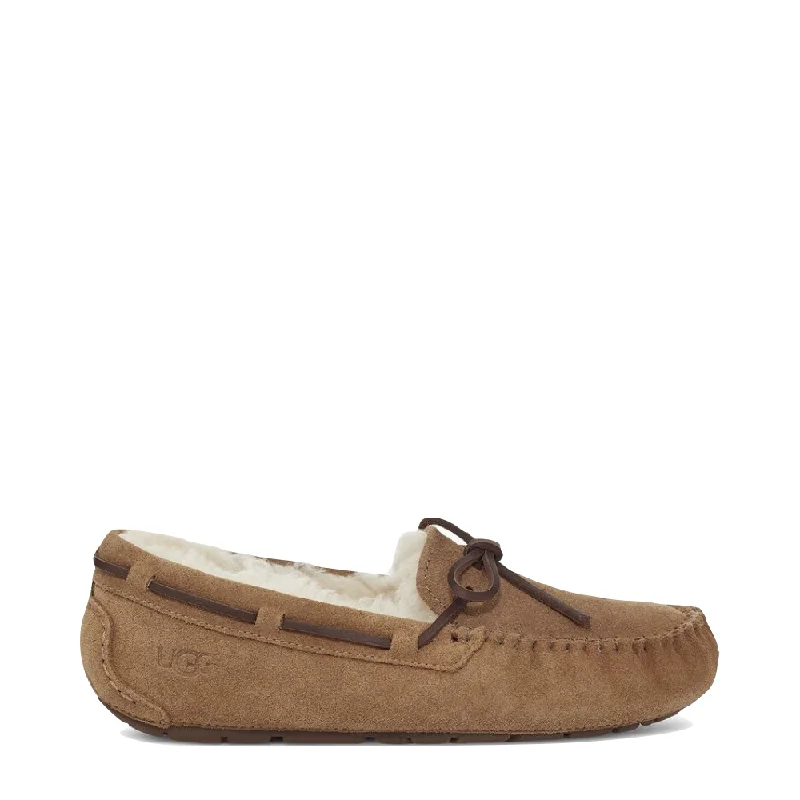 Classic and timeless women's footwear choicesUGG Women's Dakota Moc Sheepskin Slipper in Chestnut